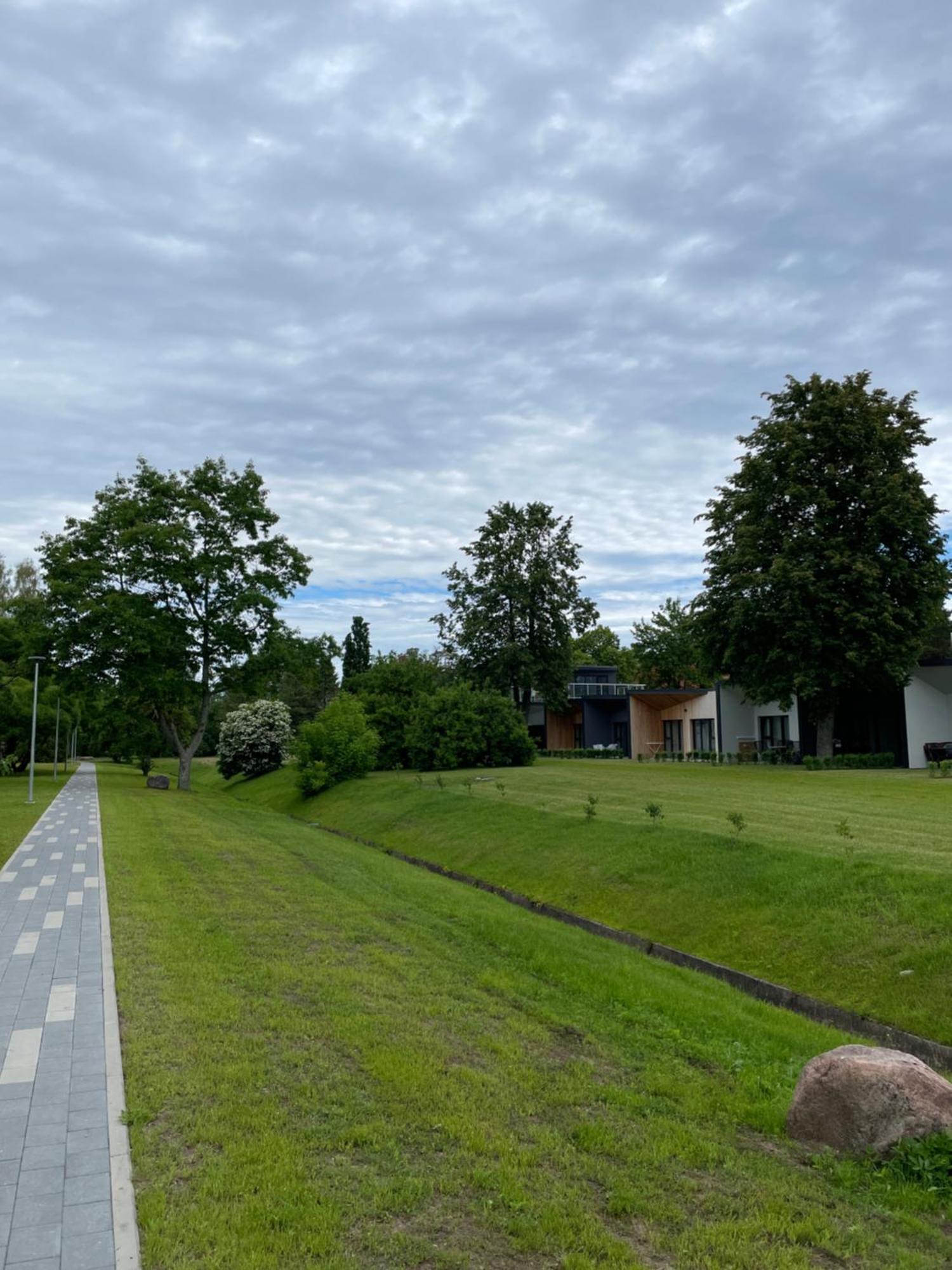 11 Pine View Lejlighed Ķesterciems Eksteriør billede